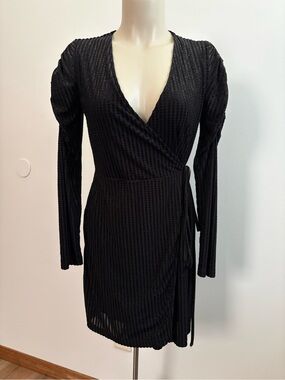 & Other Stories Black Glitter Stripe Velvet Wrap Dress V-Neck Size 4